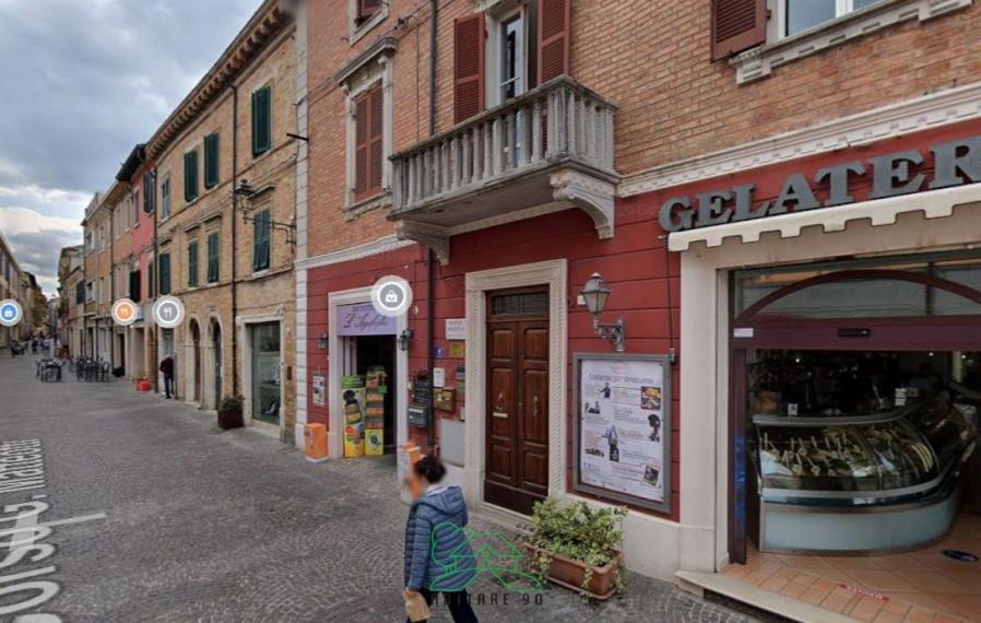 Fano - zona centro - locale commerciale negozio in vendita