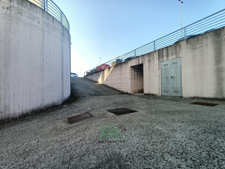 Fano - zona bellocchi - magazzino in vendita