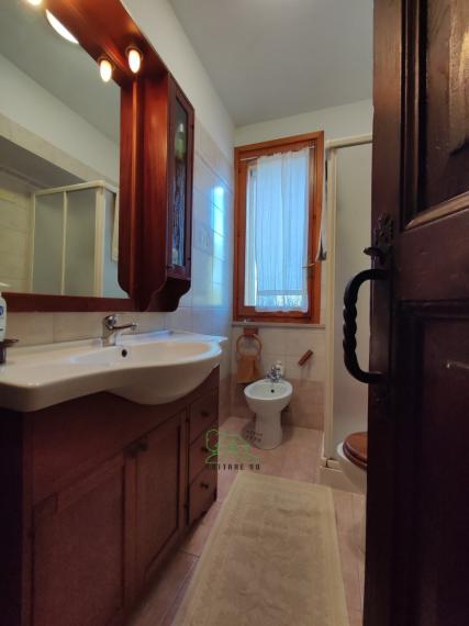 Fano - zona roncosambaccio - unifamiliare villa in vendita