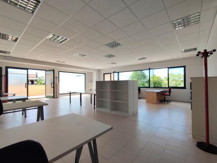 Fano - zona metaurilia - ufficio in locazione