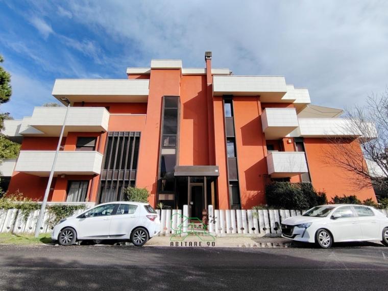 Fano - zona passeggi - appartamento in vendita