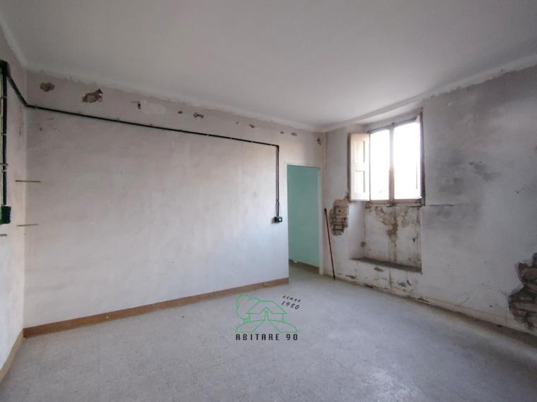 Fossombrone - zona centro storico - appartamento in vendita