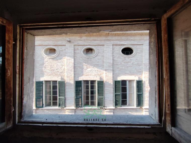Fossombrone - zona centro storico - appartamento in vendita