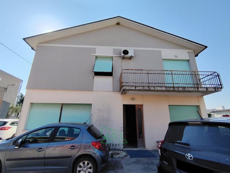Fano - zona rosciano - ufficio in vendita