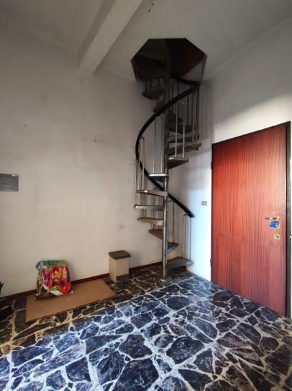 Fossombrone - zona centro storico - appartamento in vendita