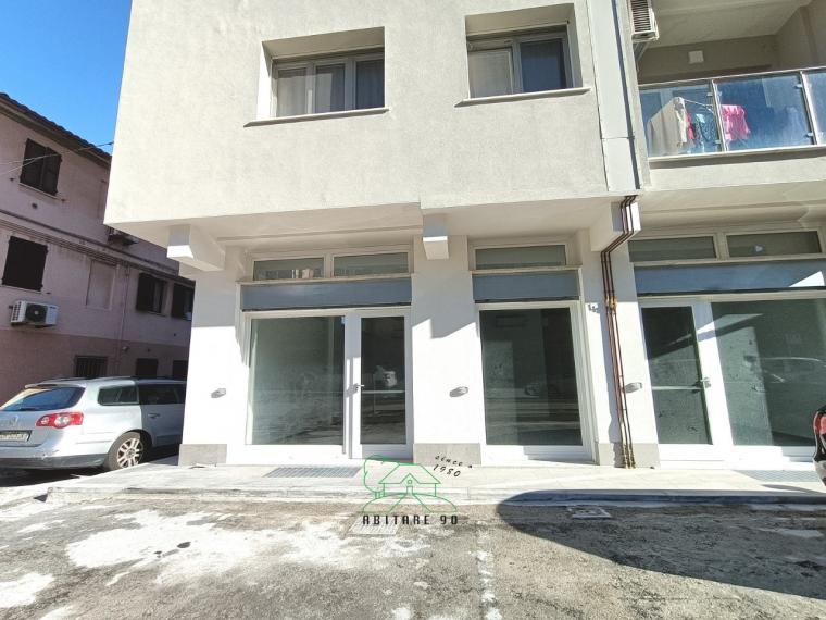 Fano - zona centro - locale commerciale negozio in vendita