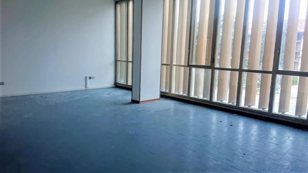 Fano - zona passeggi - ufficio in vendita