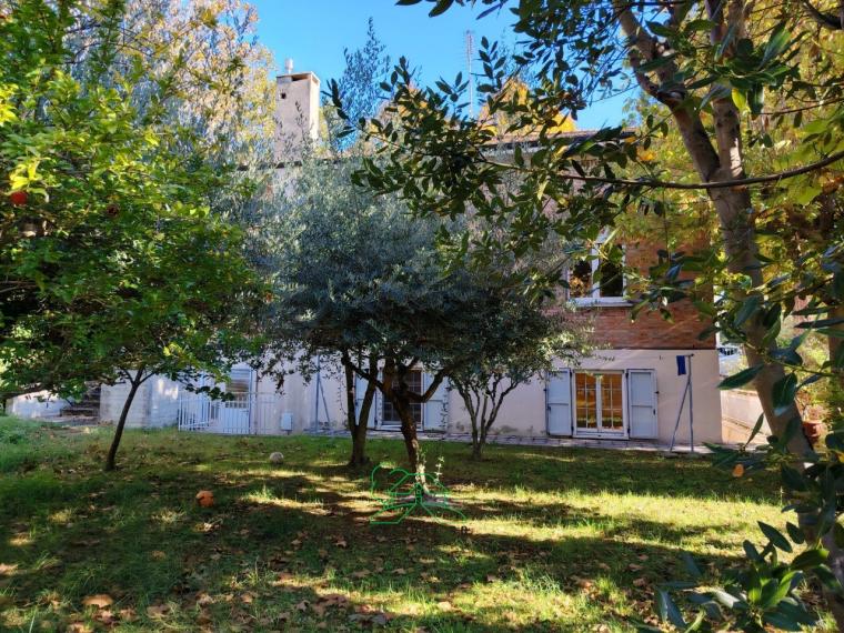 Fano - zona passeggi - unifamiliare villa in vendita