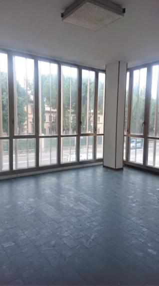 Fano - zona passeggi - ufficio in vendita