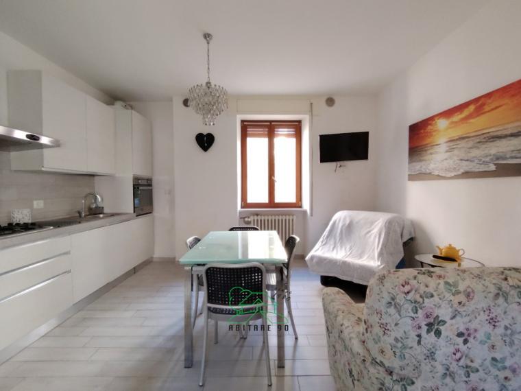 Fossombrone - zona centro storico - appartamento in vendita