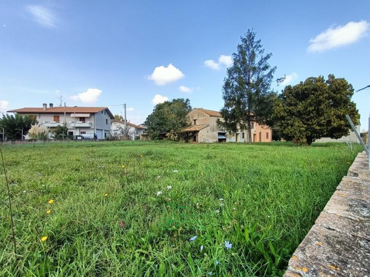 Fano - zona bellocchi - unifamiliare semindipendente in vendita