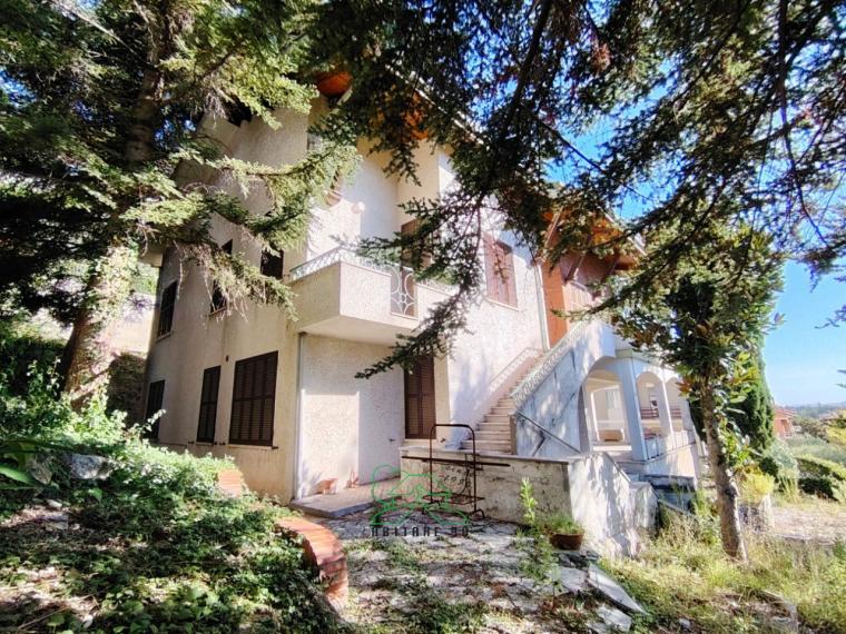 Fossombrone - unifamiliare villa in vendita