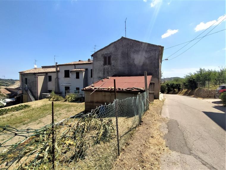 Fano - zona carignano - unifamiliare semindipendente in vendita