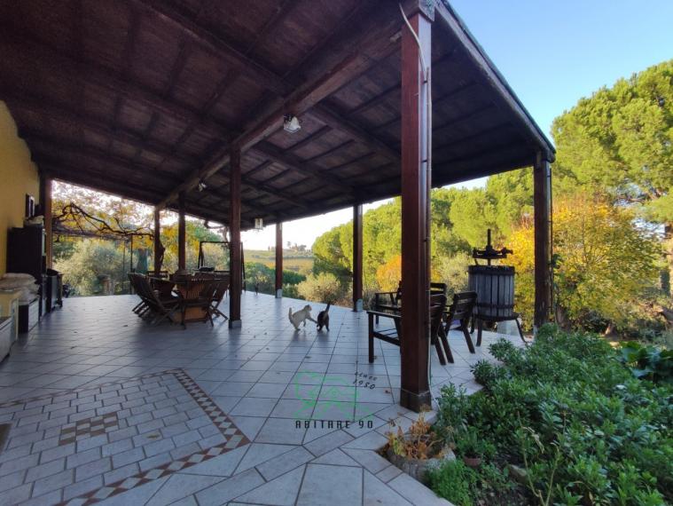 Fano - zona roncosambaccio - unifamiliare villa in vendita