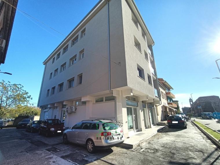 Fano - zona centro - appartamento in vendita