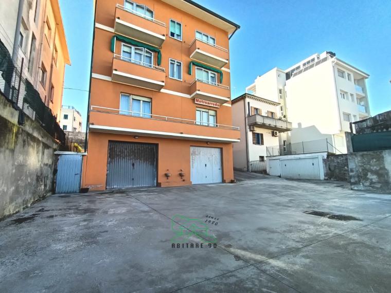 Fano - zona centro - appartamento in vendita
