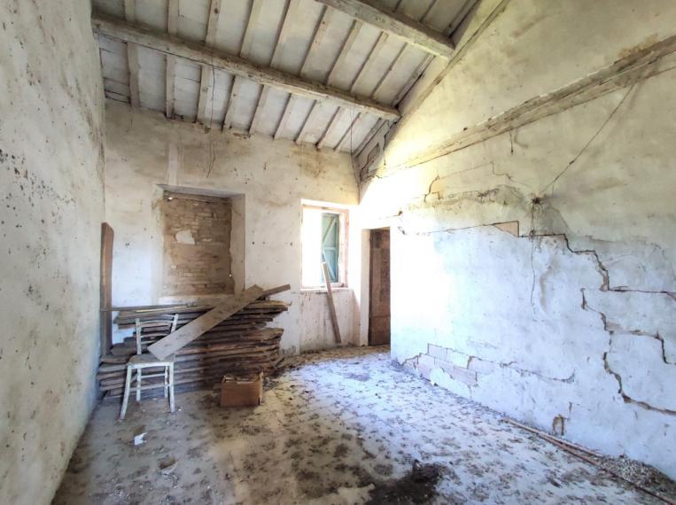 Cartoceto - rustico casolare cascina in vendita