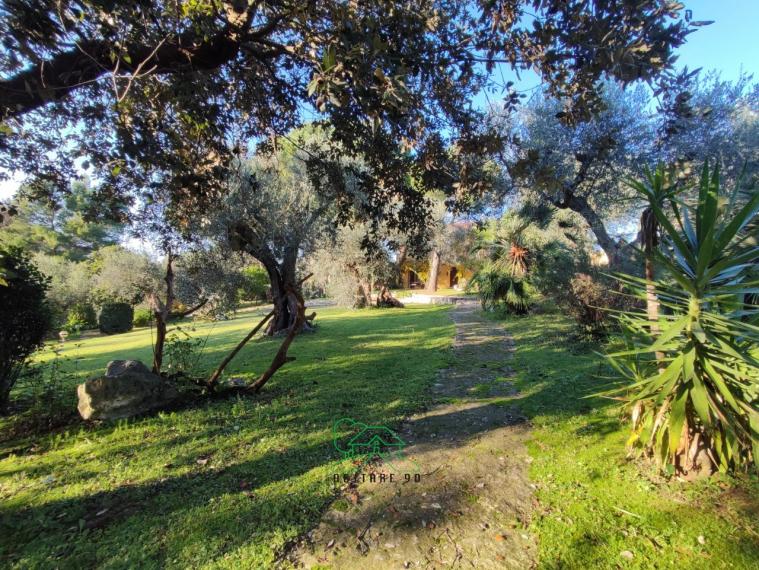 Fano - zona roncosambaccio - unifamiliare villa in vendita