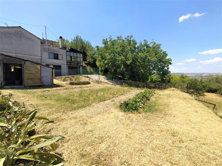 Fano - zona carignano - unifamiliare semindipendente in vendita