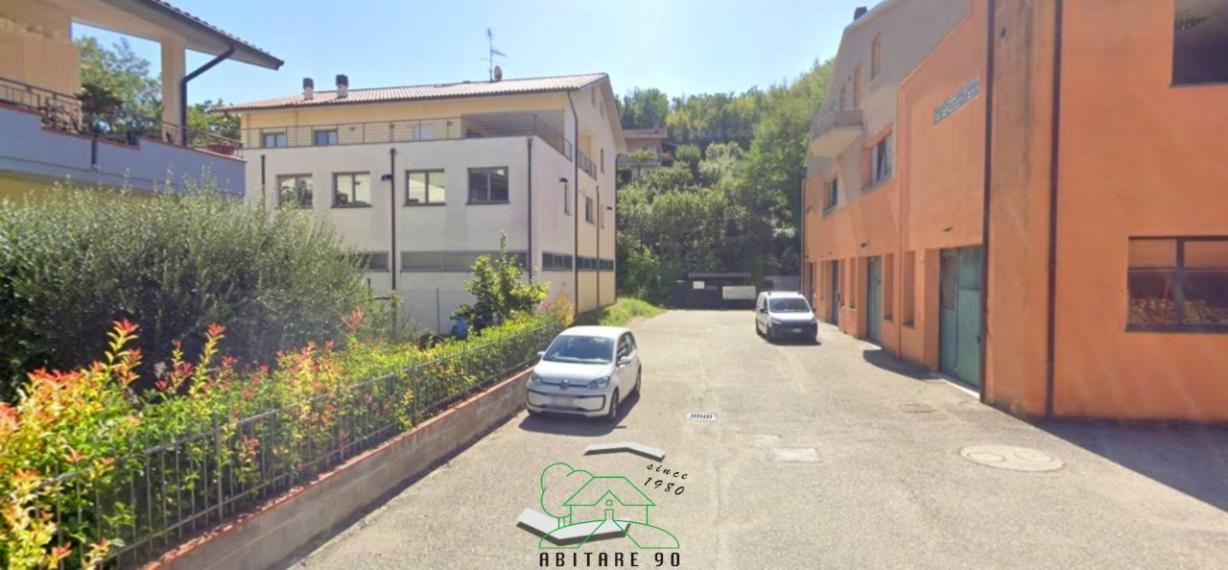 Urbino - capannone in vendita