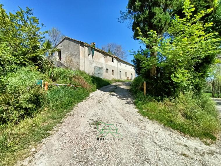 Fano - zona san biagio - rustico casolare cascina in vendita