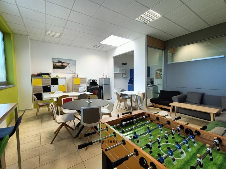 Fano - zona bellocchi - ufficio in locazione