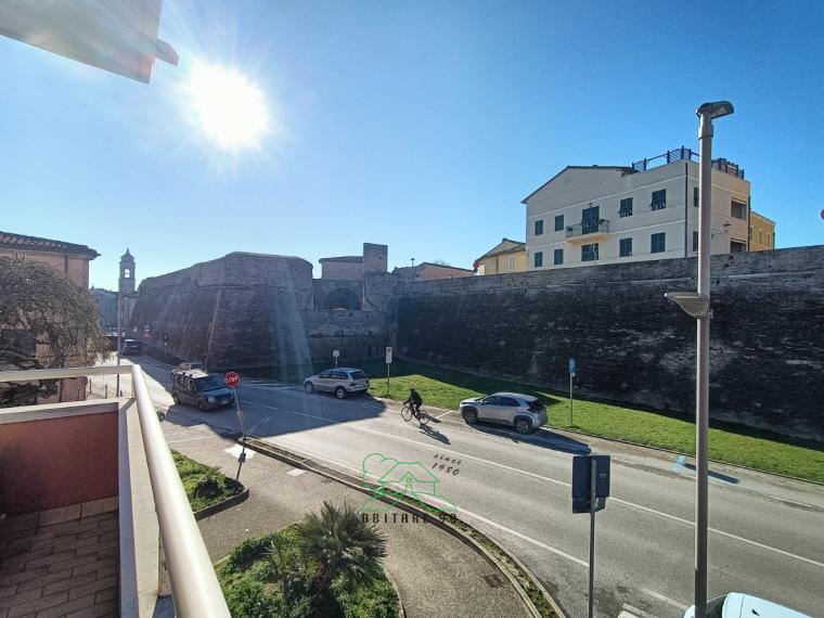 Fano - zona centro - appartamento in vendita