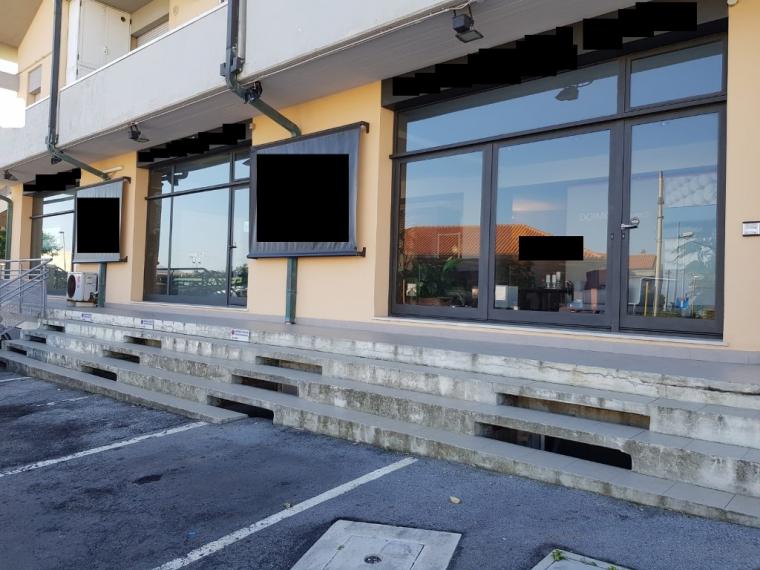 Fano - zona gimarra - locale commerciale negozio in locazione