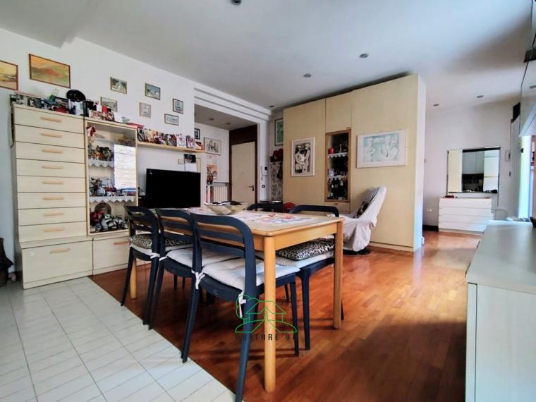 Fano - zona centro - appartamento in vendita