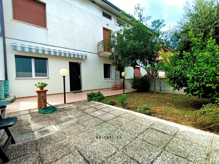 Fano - zona vallato - appartamento in vendita