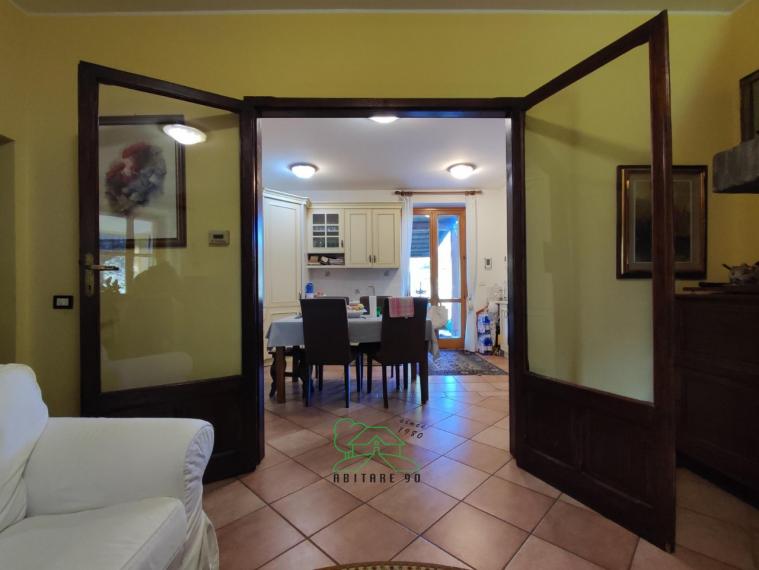 Fano - zona roncosambaccio - unifamiliare villa in vendita