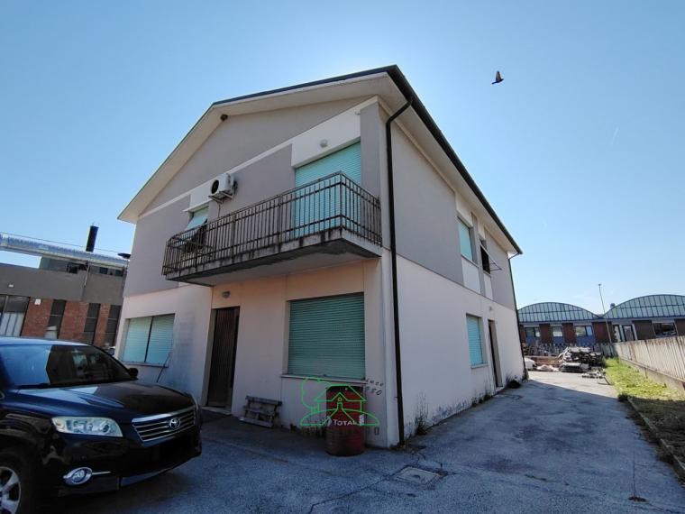 Fano - zona rosciano - ufficio in vendita