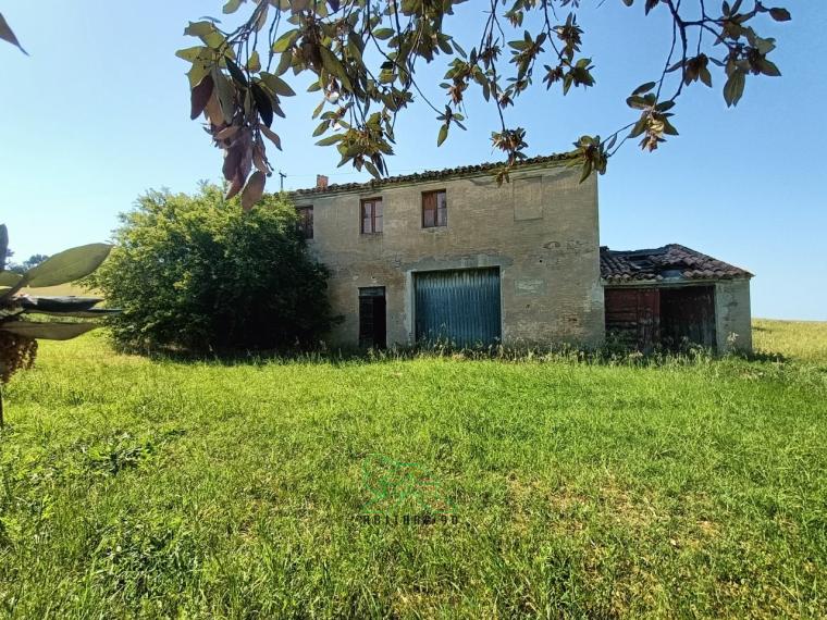 Fano - zona caminate - rustico casolare cascina in vendita