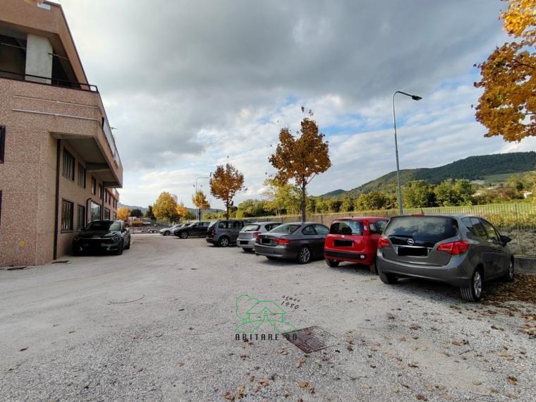 Urbino - capannone in vendita