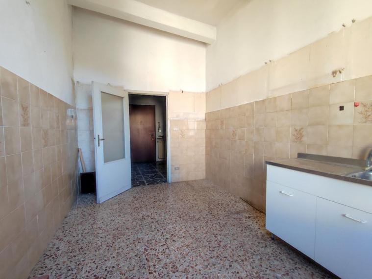 Fossombrone - zona centro storico - appartamento in vendita
