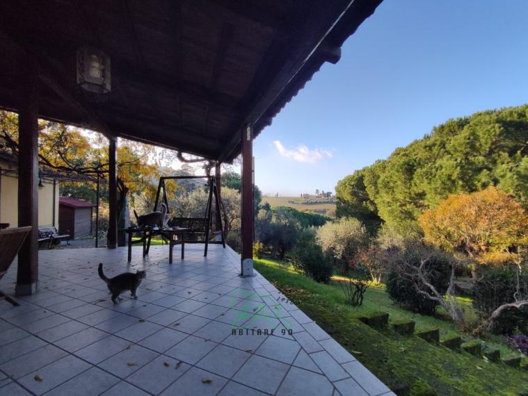 Fano - zona roncosambaccio - unifamiliare villa in vendita