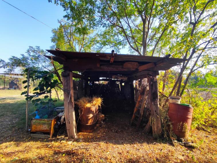 Fossombrone - rustico casolare cascina in vendita