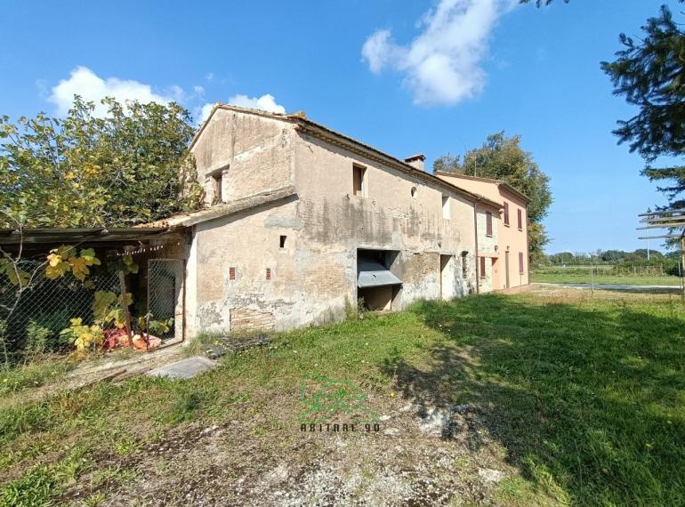 Fano - zona bellocchi - unifamiliare semindipendente in vendita