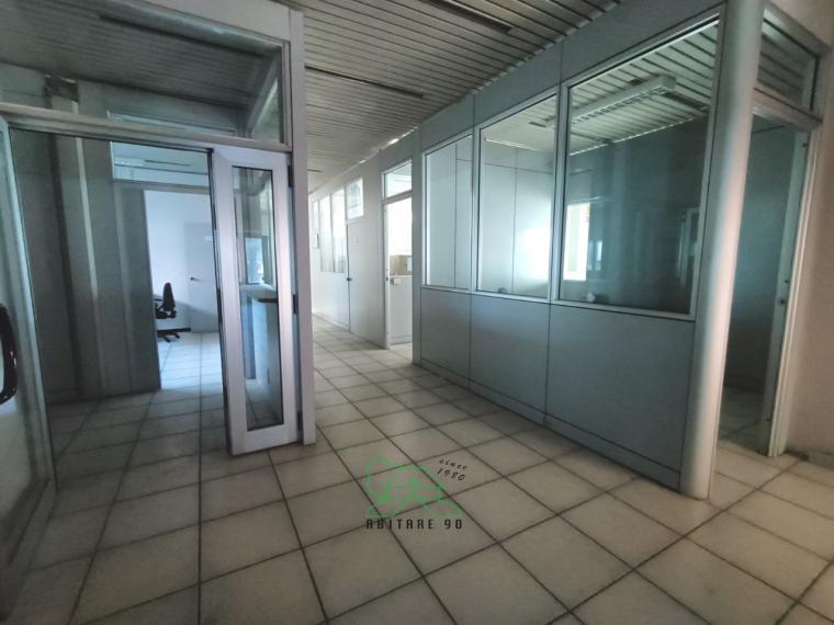 Fano - zona bellocchi - locale commerciale negozio in vendita