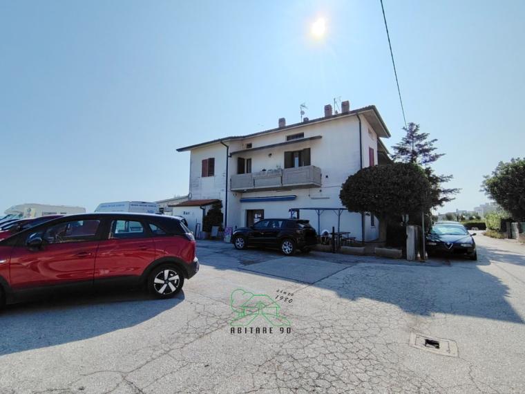 Fano - zona baia metauro - locale commerciale ristorante in vendita