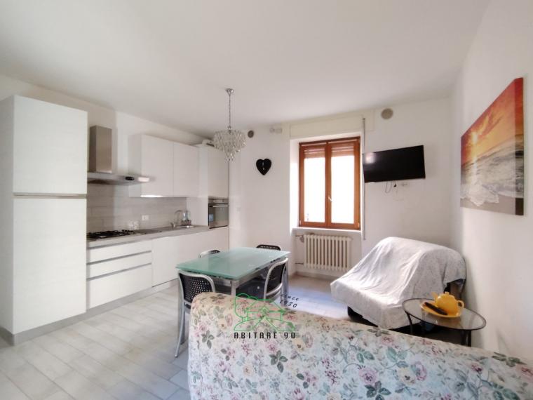 Fossombrone - zona centro storico - appartamento in vendita