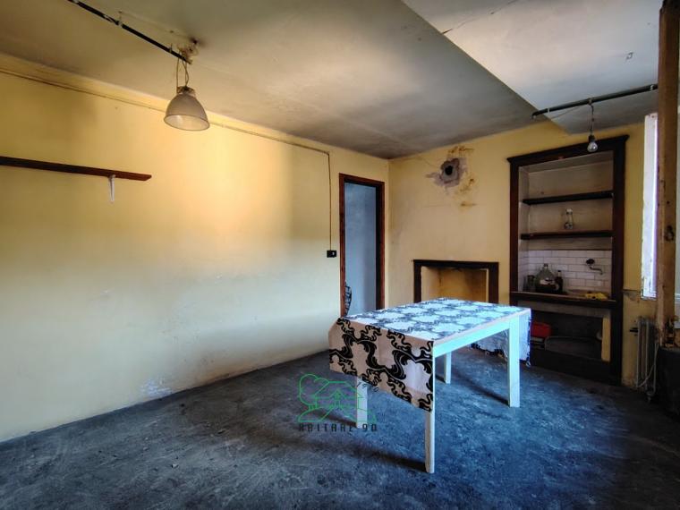 Fossombrone - zona centro storico - appartamento in vendita