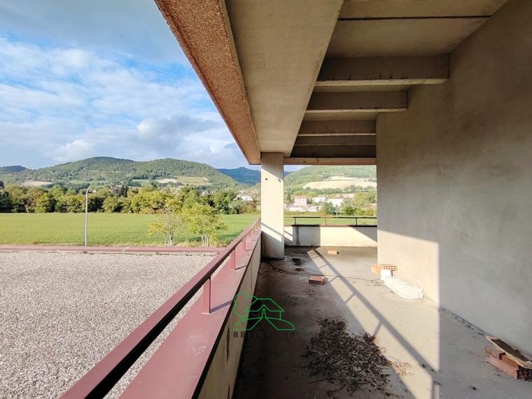 Urbino - capannone in vendita