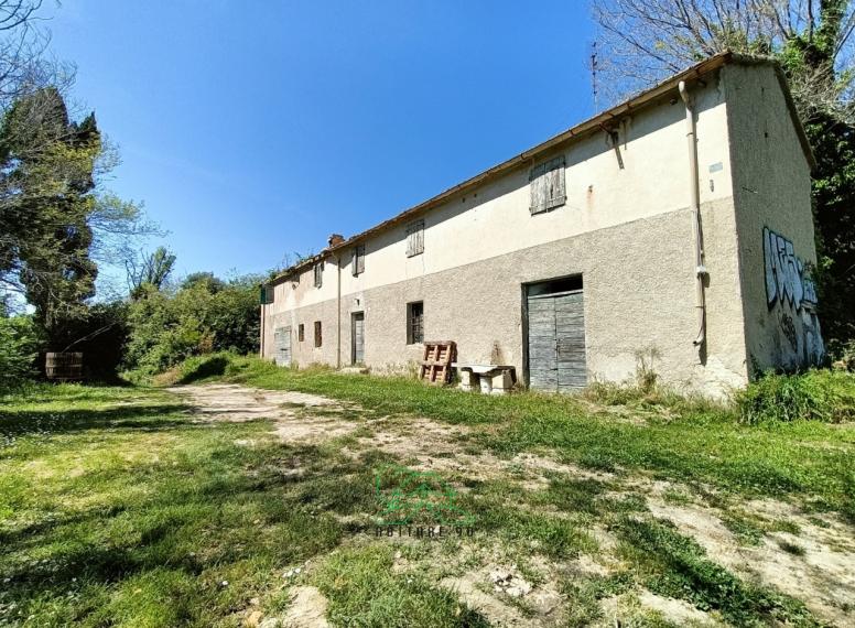 Fano - zona san biagio - rustico casolare cascina in vendita