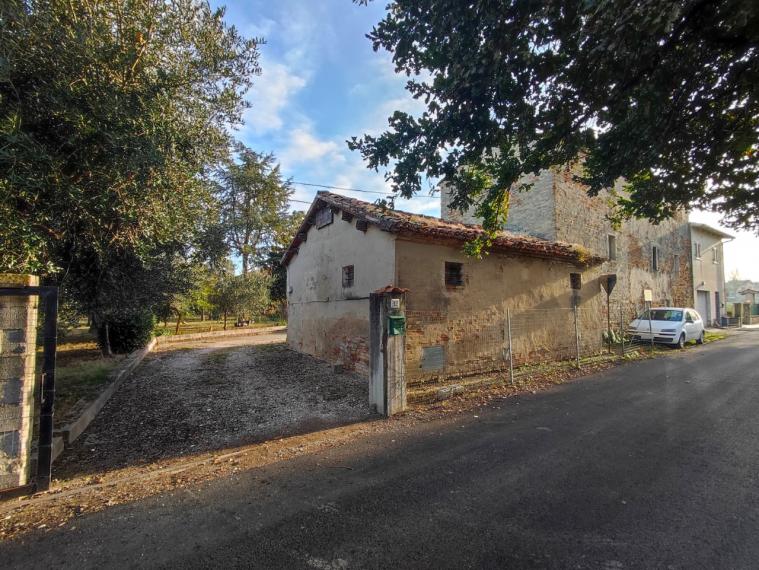 Fano - zona bellocchi - rustico casolare cascina in vendita