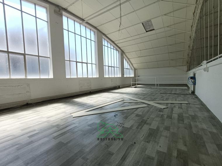 Pesaro - zona tombaccia - laboratorio in vendita