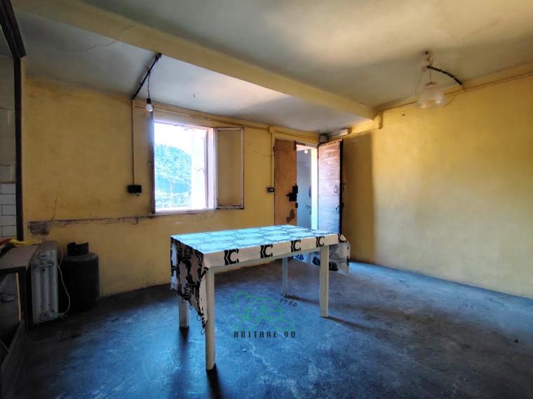 Fossombrone - zona centro storico - appartamento in vendita