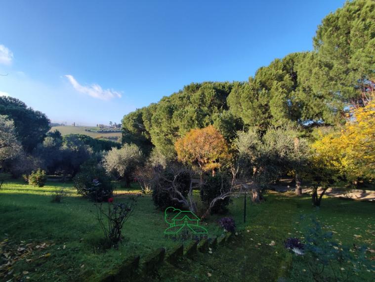 Fano - zona roncosambaccio - unifamiliare villa in vendita