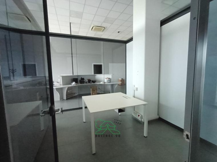 Fano - zona bellocchi - locale commerciale negozio in locazione