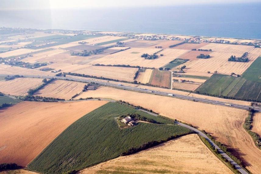 Fano - zona caminate - rustico casolare cascina in vendita
